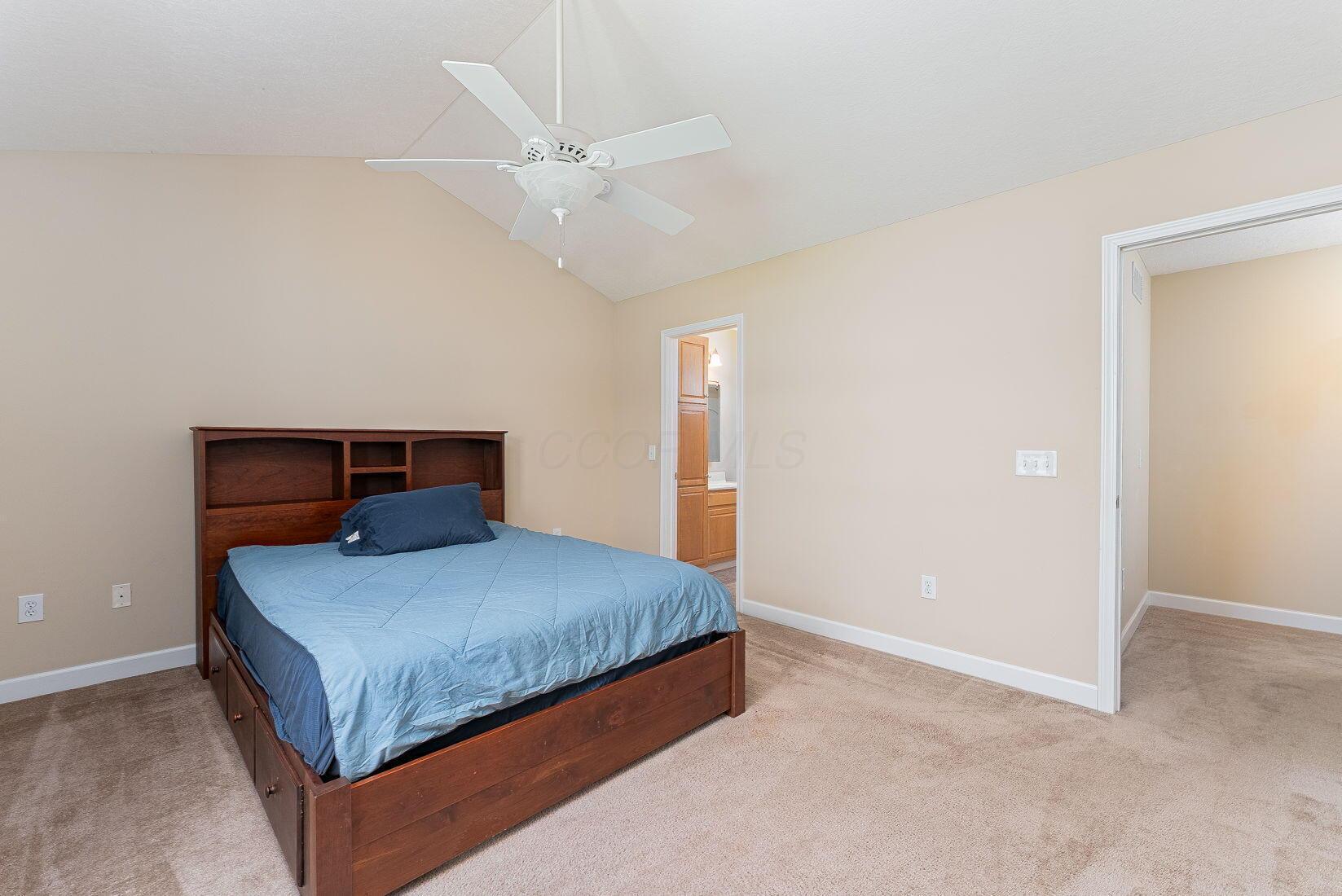 643 Pondview Drive, Grove City, Ohio image 14