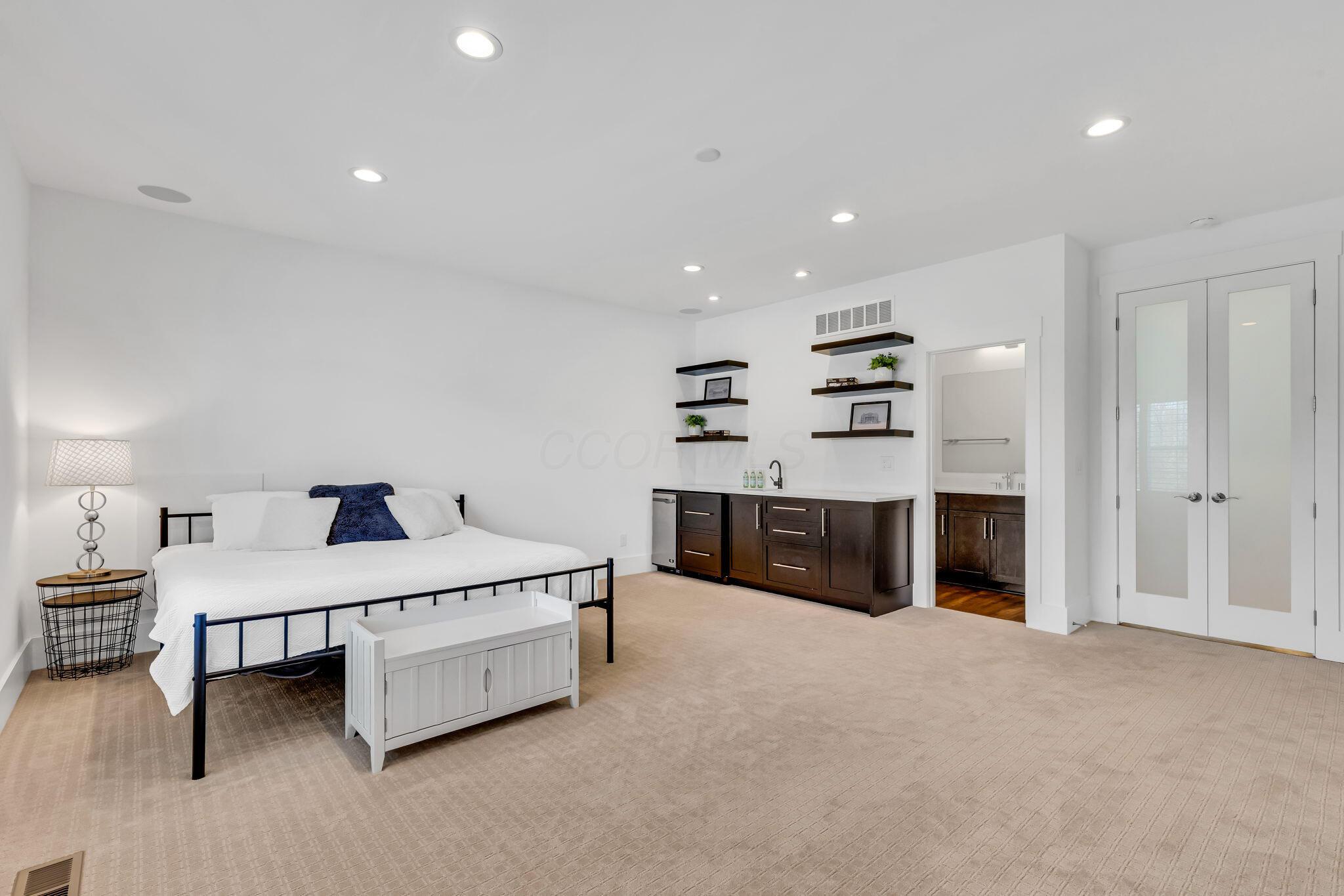 8537 Sandycombe Drive, New Albany, Ohio image 37