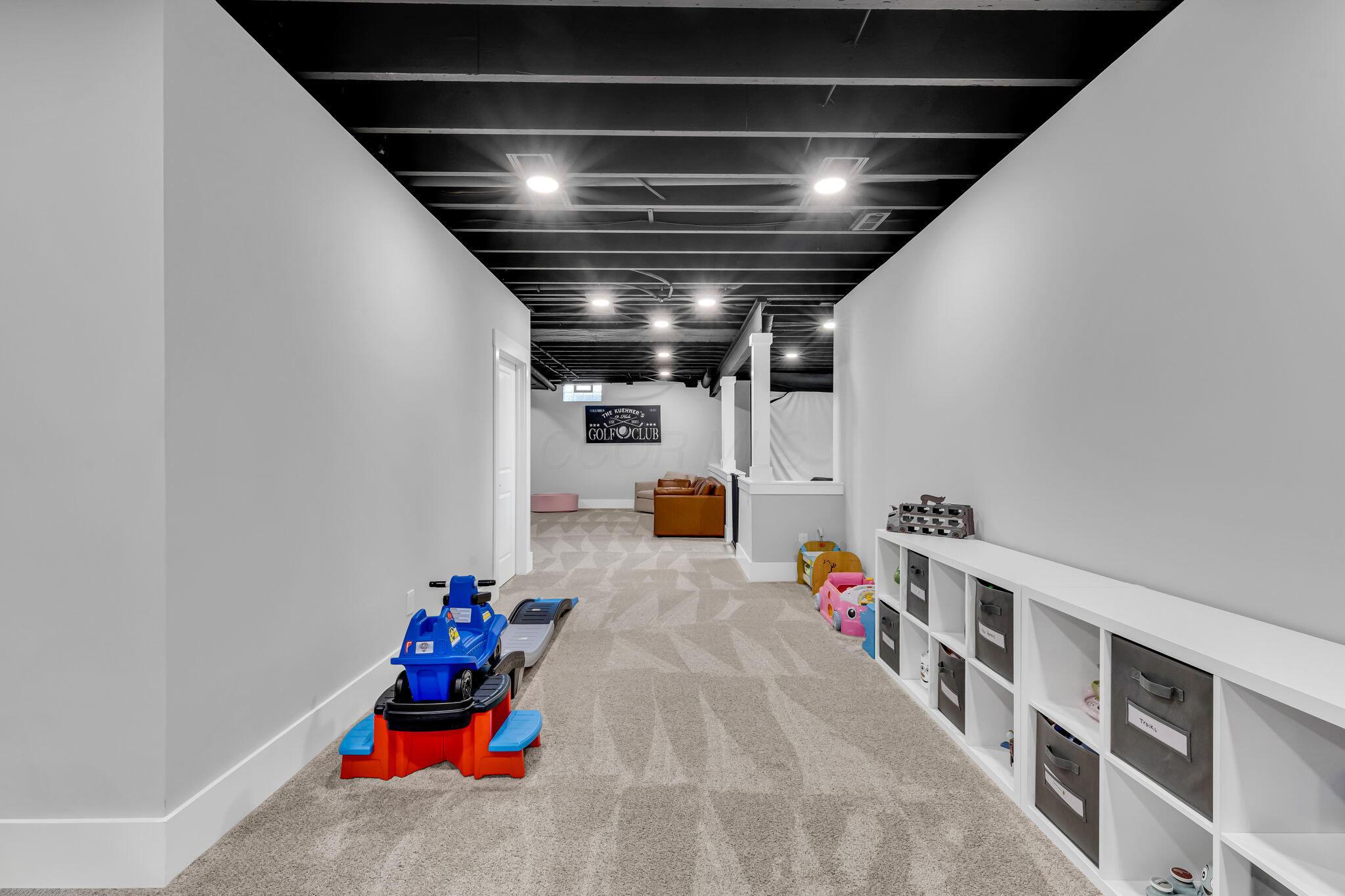 8537 Sandycombe Drive, New Albany, Ohio image 44