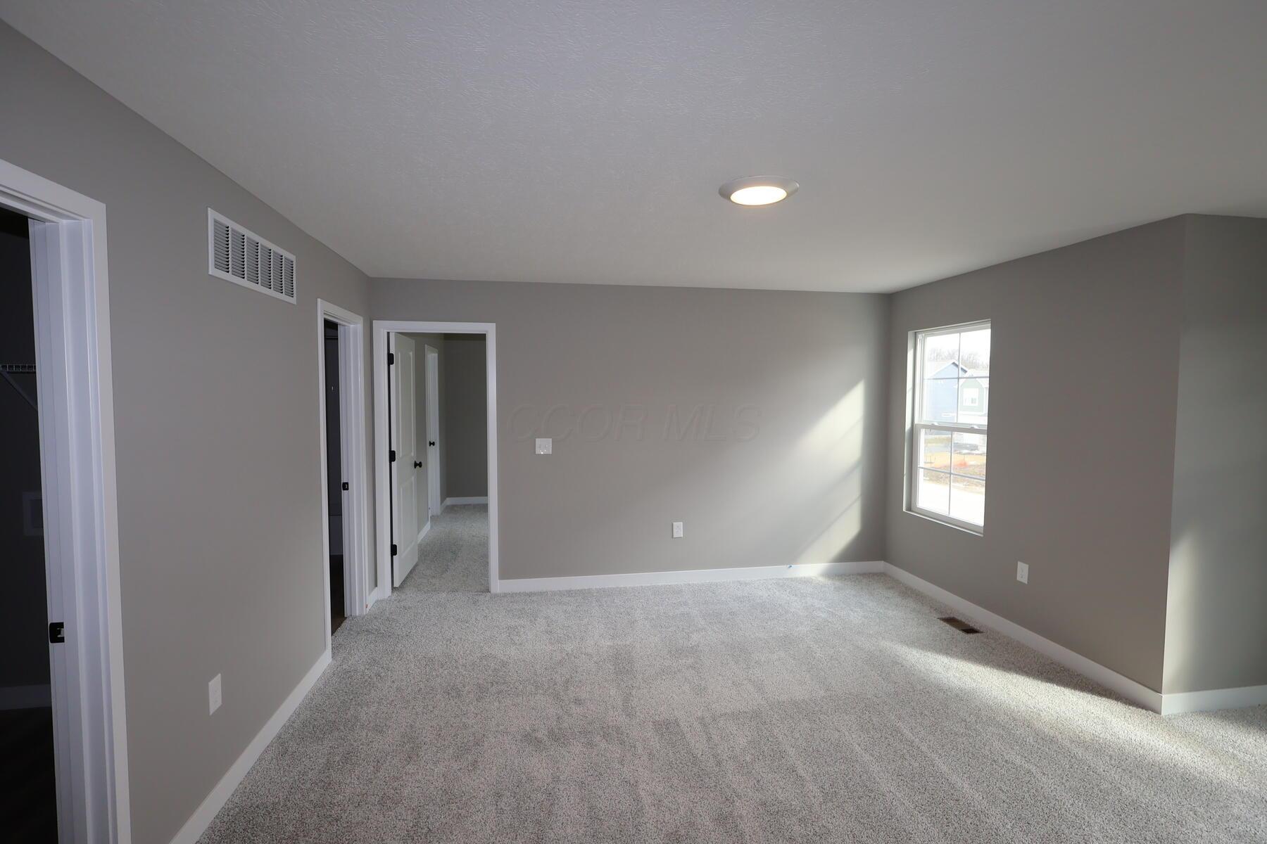 5762 Shadowfair Lane, Powell, Ohio image 12