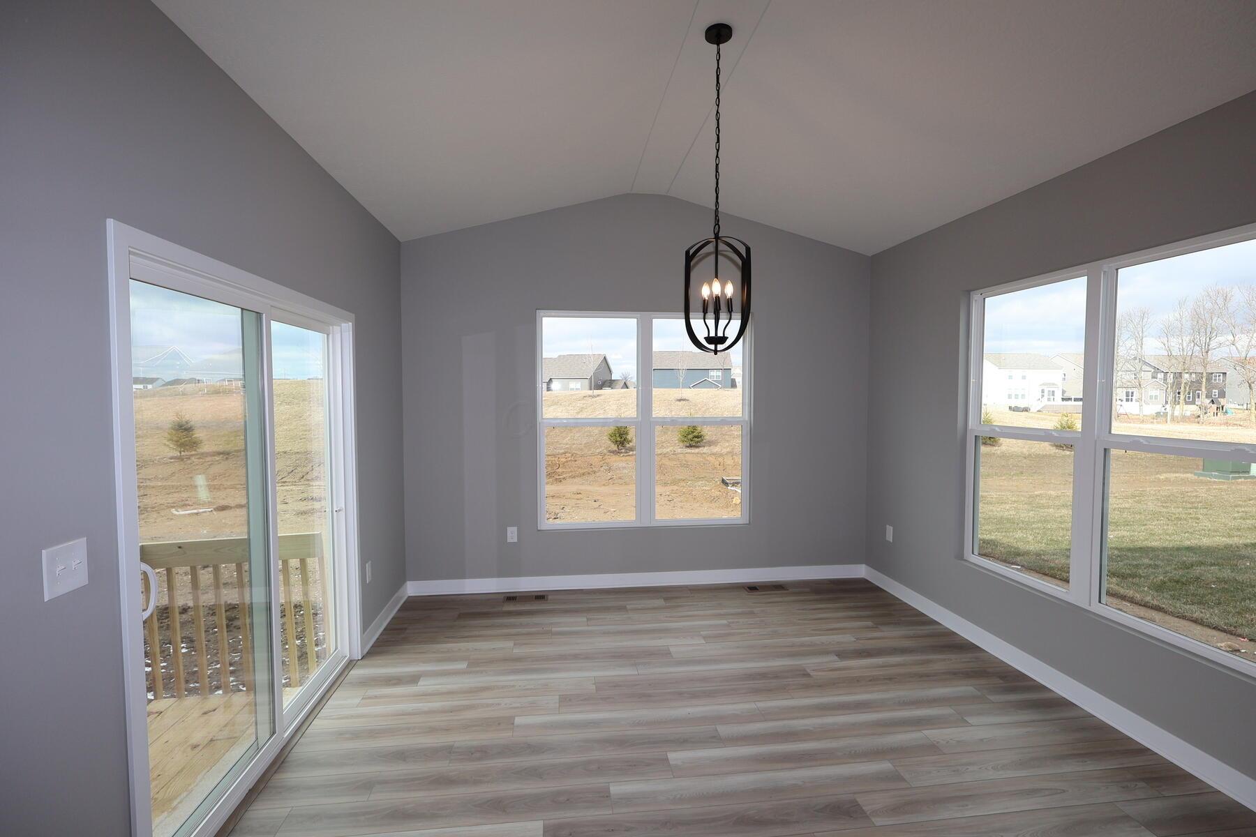 5762 Shadowfair Lane, Powell, Ohio image 10