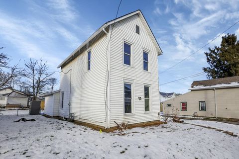 Photo of 60 W Harrison Street, Newark, OH 43055 (MLS # 225044866)