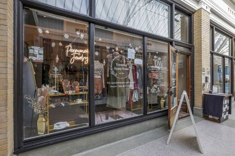 Tiny photo for 60 W Harrison Street, Newark, OH 43055 (MLS # 225044866)