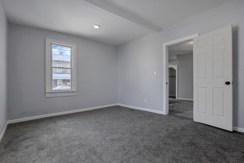 Tiny photo for 60 W Harrison Street, Newark, OH 43055 (MLS # 225044866)