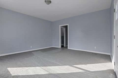 Tiny photo for 60 W Harrison Street, Newark, OH 43055 (MLS # 225044866)