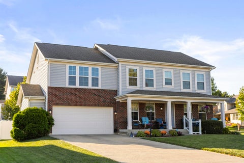 Photo of 423 Kingston Circle, Pickerington, OH 43147 (MLS # 226038372)