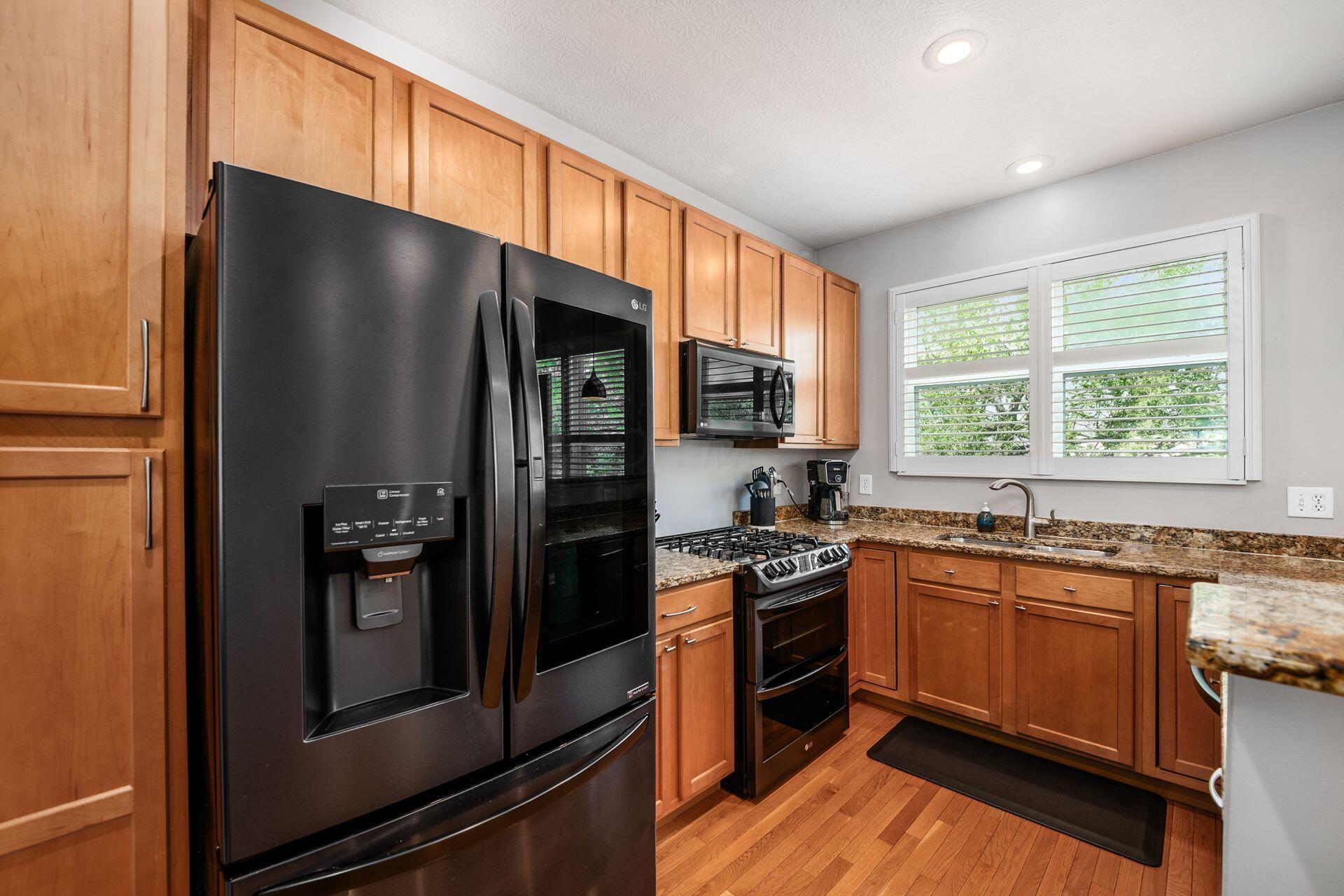 1405 Upper Green Circle, Columbus, Ohio image 7