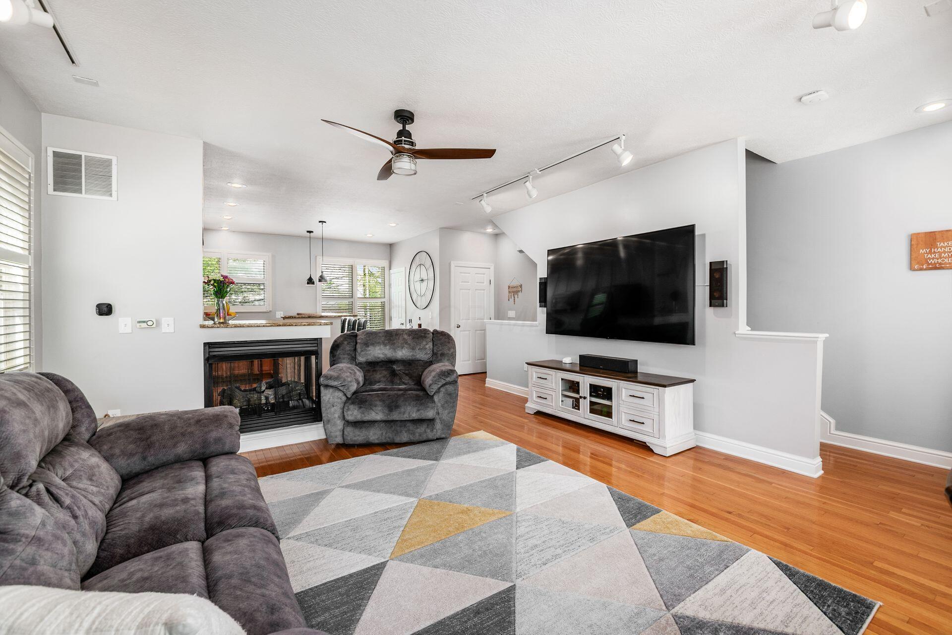 1405 Upper Green Circle, Columbus, Ohio image 14