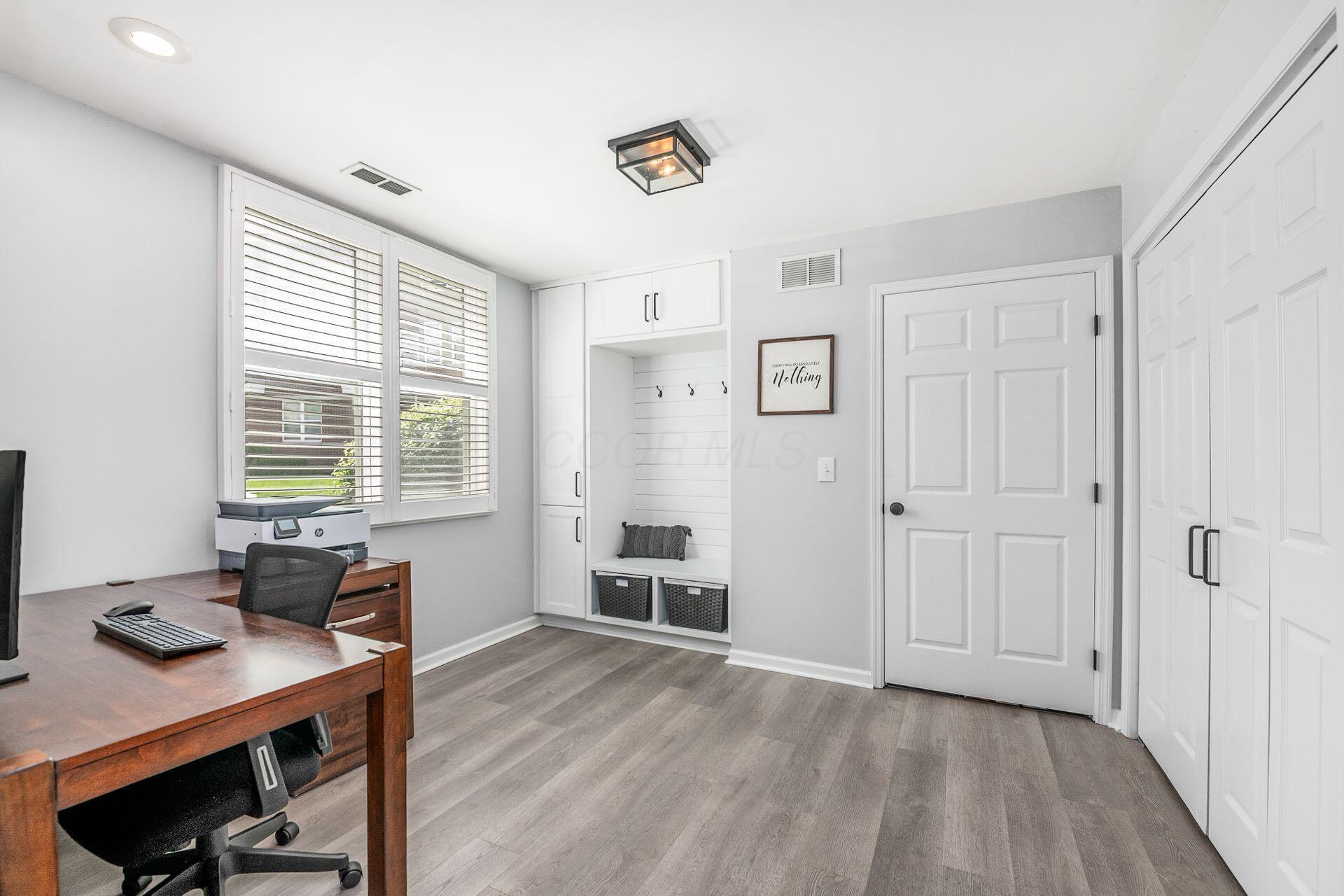 1405 Upper Green Circle, Columbus, Ohio image 4