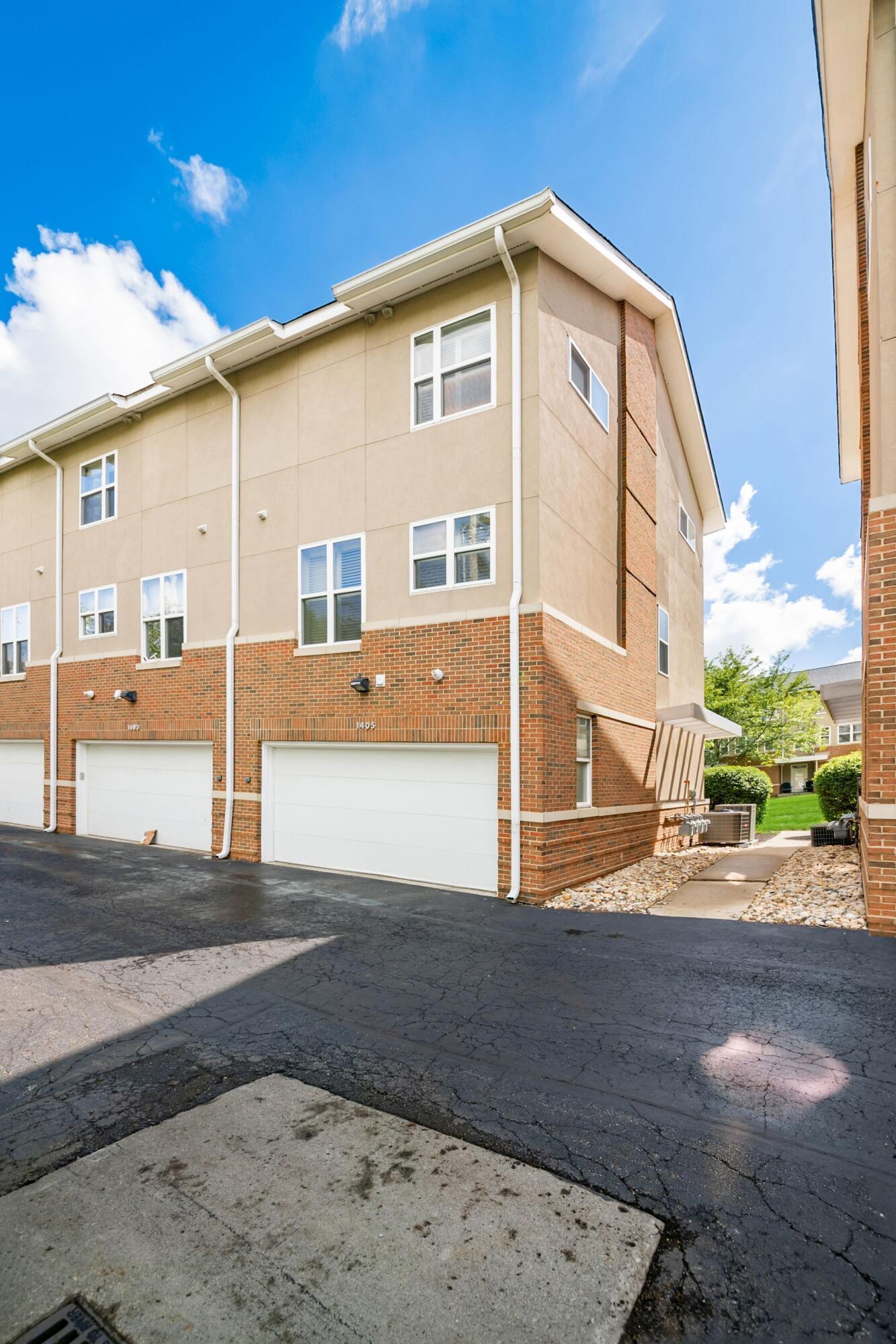 1405 Upper Green Circle, Columbus, Ohio image 27