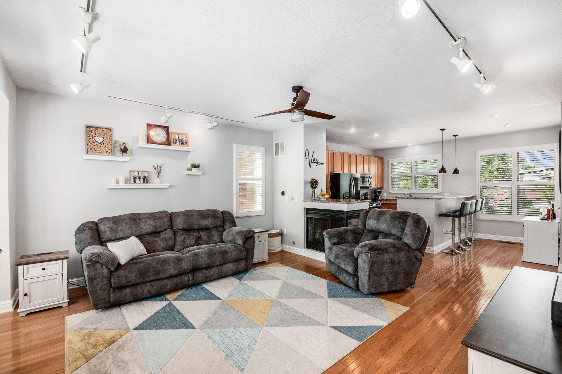 1405 Upper Green Circle, Columbus, Ohio image 12