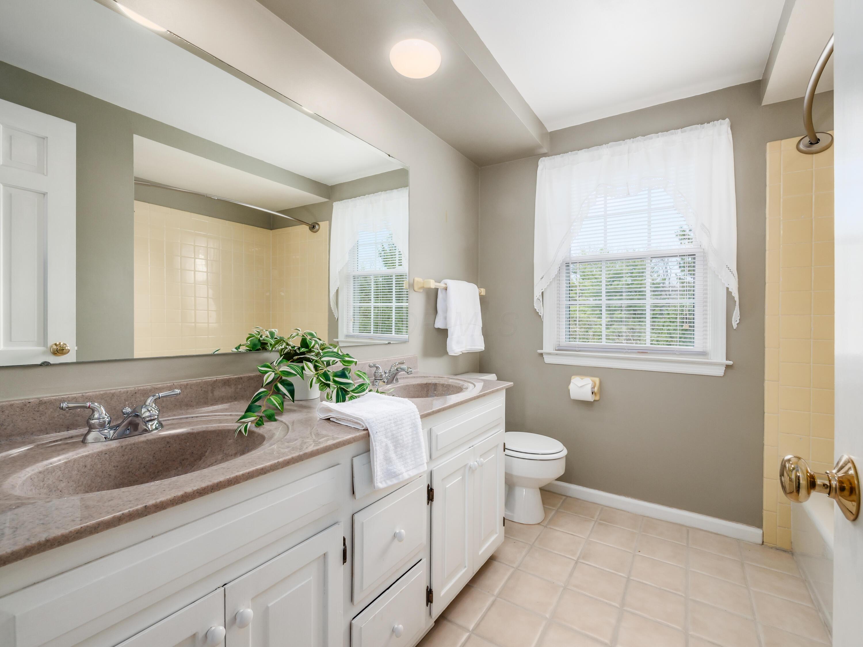 580 Lummisford Lane, Columbus, Ohio image 41