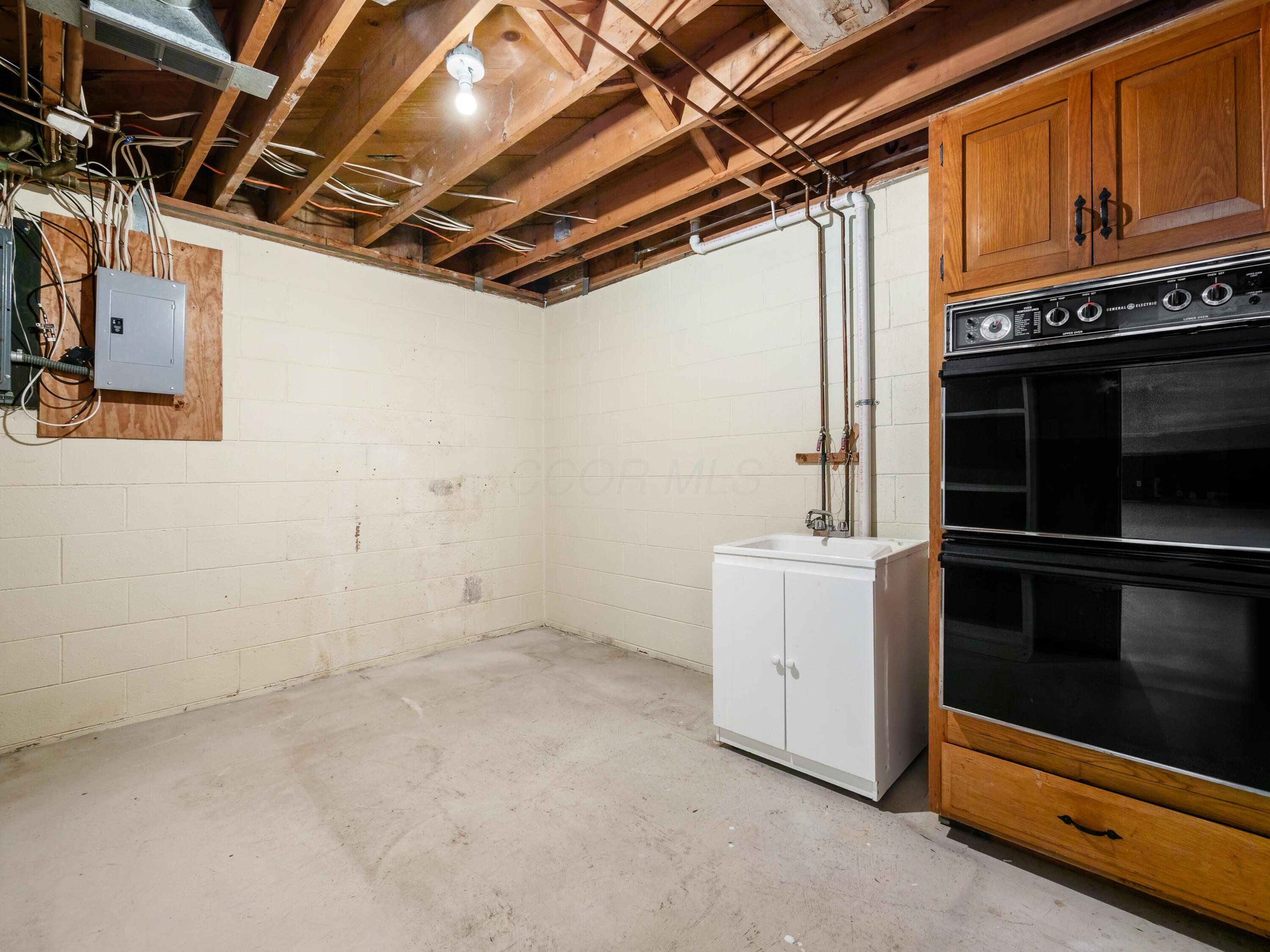 580 Lummisford Lane, Columbus, Ohio image 47