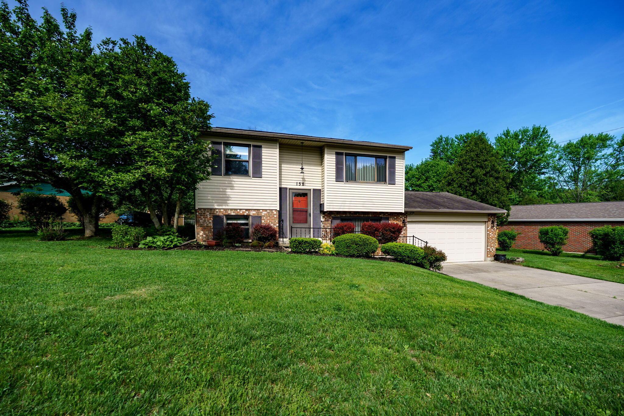 158 Upper Hillside Drive, Bellbrook, Ohio image 2