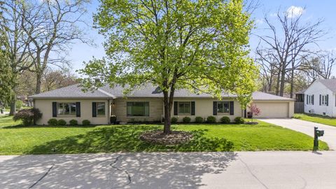 Photo of 2701 Woodley Road, Columbus, OH 43231 (MLS # 226011906)