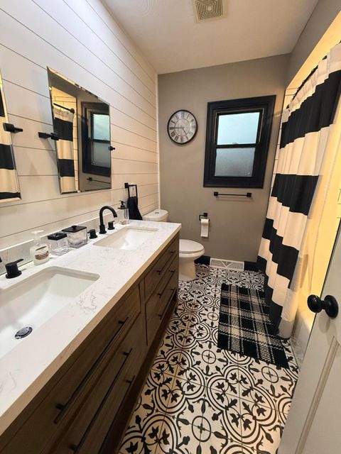 Tiny photo for 488 Belle Haven Court, Westerville, OH 43082 (MLS # 225045430)