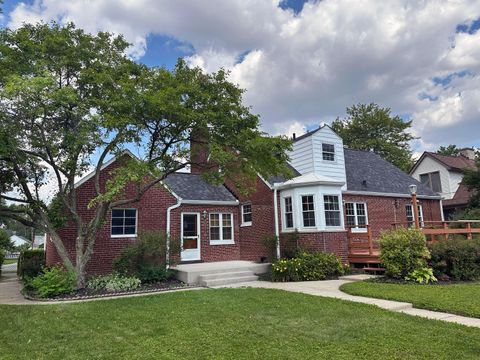 Homes For Sale - 64 Edgevale Road<br/> Columbus, OH 43209