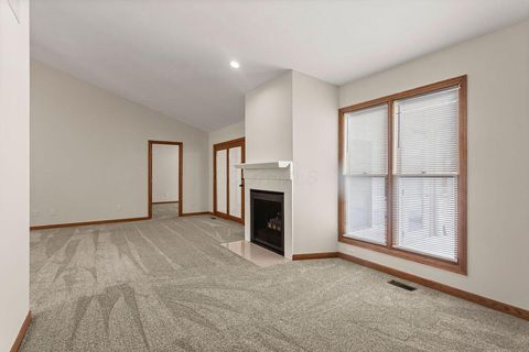 Tiny photo for 2665 Vililly Circle W, Grove City, OH 43123 (MLS # 226003065)