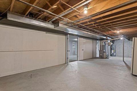 Tiny photo for 2665 Vililly Circle W, Grove City, OH 43123 (MLS # 226003065)