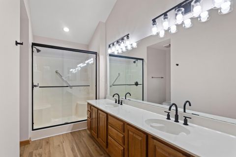 Tiny photo for 2665 Vililly Circle W, Grove City, OH 43123 (MLS # 226003065)