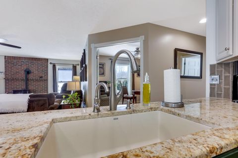 Tiny photo for 450 State Route 314, Centerburg, OH 43011 (MLS # 226004789)