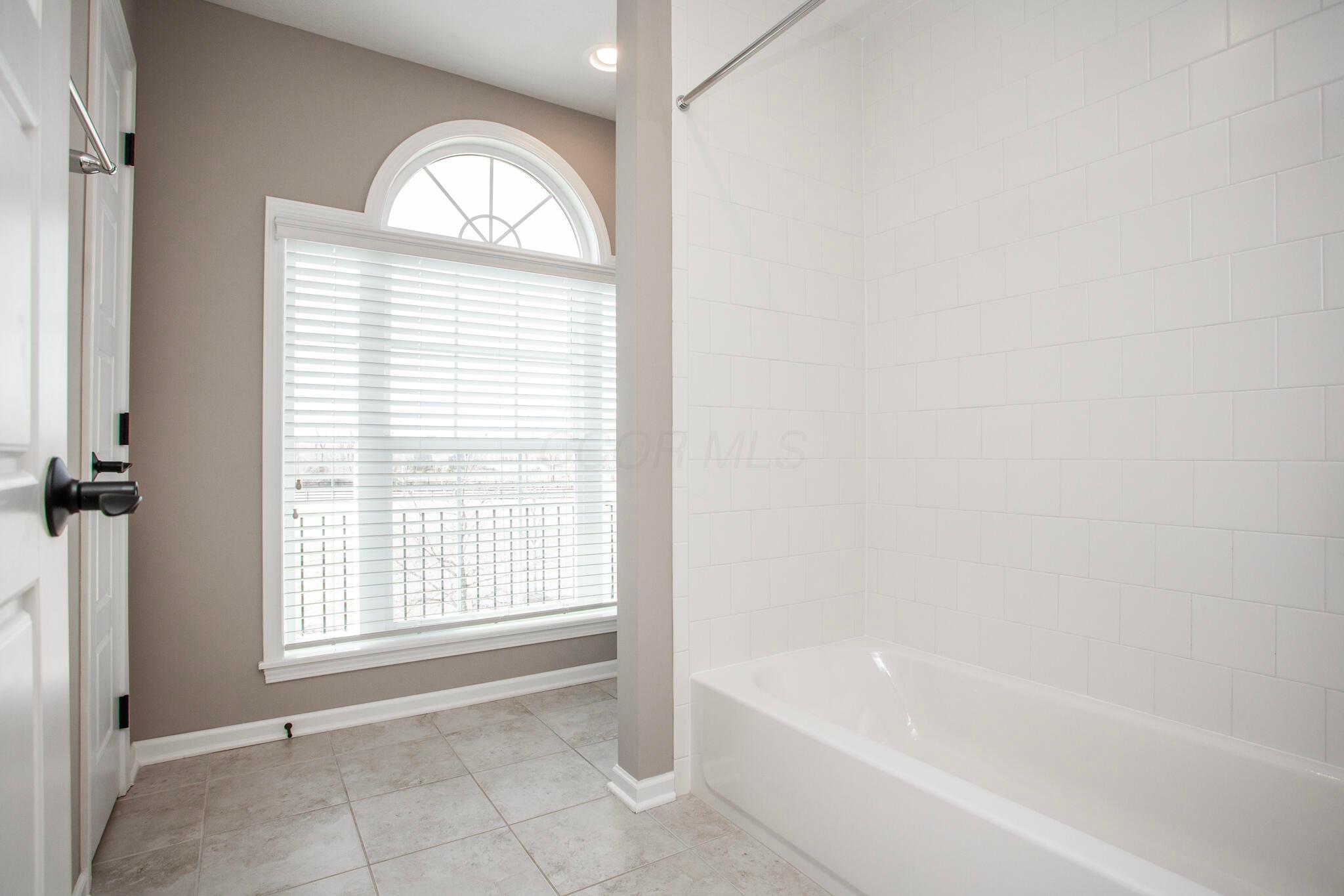 10652 Arrowwood Drive, Plain City, Ohio image 48
