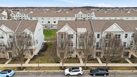 Photo of 5920 Passage Creek Drive 1706 #1706, Dublin, OH 43016 (MLS # 226007945)