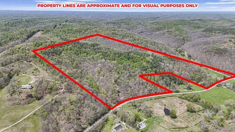 Tiny photo for 30083 Goosecreek Road, McArthur, OH 45651 (MLS # 226014097)