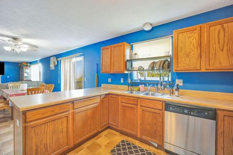 Tiny photo for 6230 Zoellners Place, Hamilton, OH 45011 (MLS # 226019624)