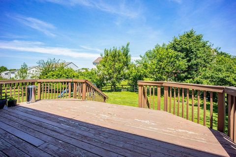 Tiny photo for 6230 Zoellners Place, Hamilton, OH 45011 (MLS # 226019624)