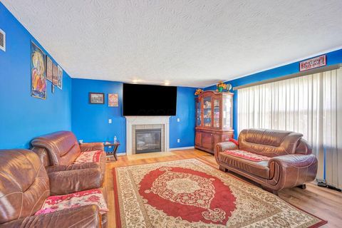 Tiny photo for 6230 Zoellners Place, Hamilton, OH 45011 (MLS # 226019624)