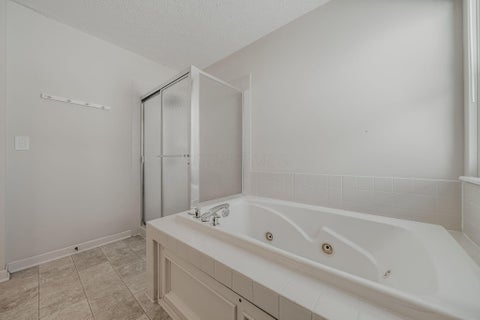 Tiny photo for 4294 Greensbury Drive, New Albany, OH 43054 (MLS # 226035435)