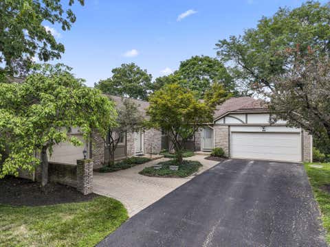 Photo of 1880 Fontenay Court, Columbus, OH 43235 (MLS # 226028975)