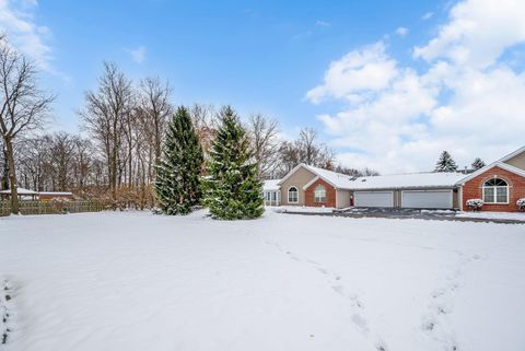 Tiny photo for 905 Villandry Drive, Marion, OH 43302 (MLS # 225044770)