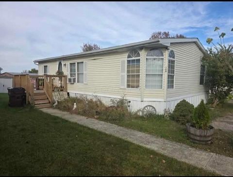 Photo of 5965 Harrisburg Georgesville Road 160 #160, Grove City, OH 43123 (MLS # 226006385)