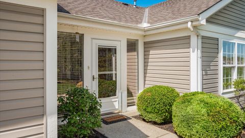 Photo of 42 Ellington Commons Lane, Granville, OH 43023 (MLS # 225014887)