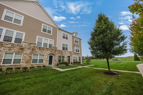 Tiny photo for 264 Autumn Ridge Circle, Pickerington, OH 43147 (MLS # 226036192)