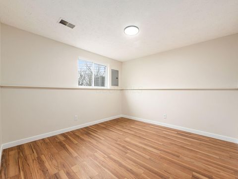 Tiny photo for 1428 Geers Place, Columbus, OH 43206 (MLS # 225045570)