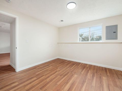 Tiny photo for 1428 Geers Place, Columbus, OH 43206 (MLS # 225045570)