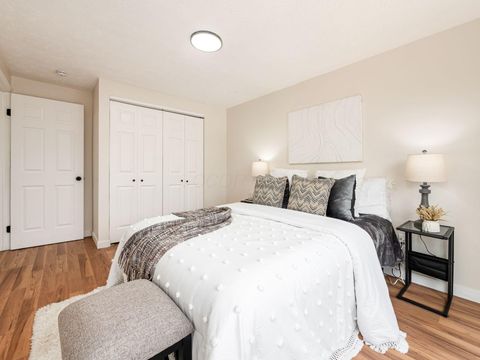 Tiny photo for 1428 Geers Place, Columbus, OH 43206 (MLS # 225045570)