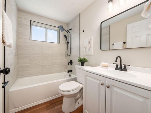 Tiny photo for 1428 Geers Place, Columbus, OH 43206 (MLS # 225045570)