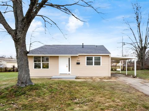 Photo of 1428 Geers Place, Columbus, OH 43206 (MLS # 225045570)