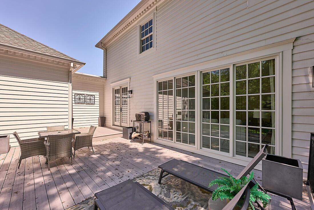 3695 Head Of Pond Road