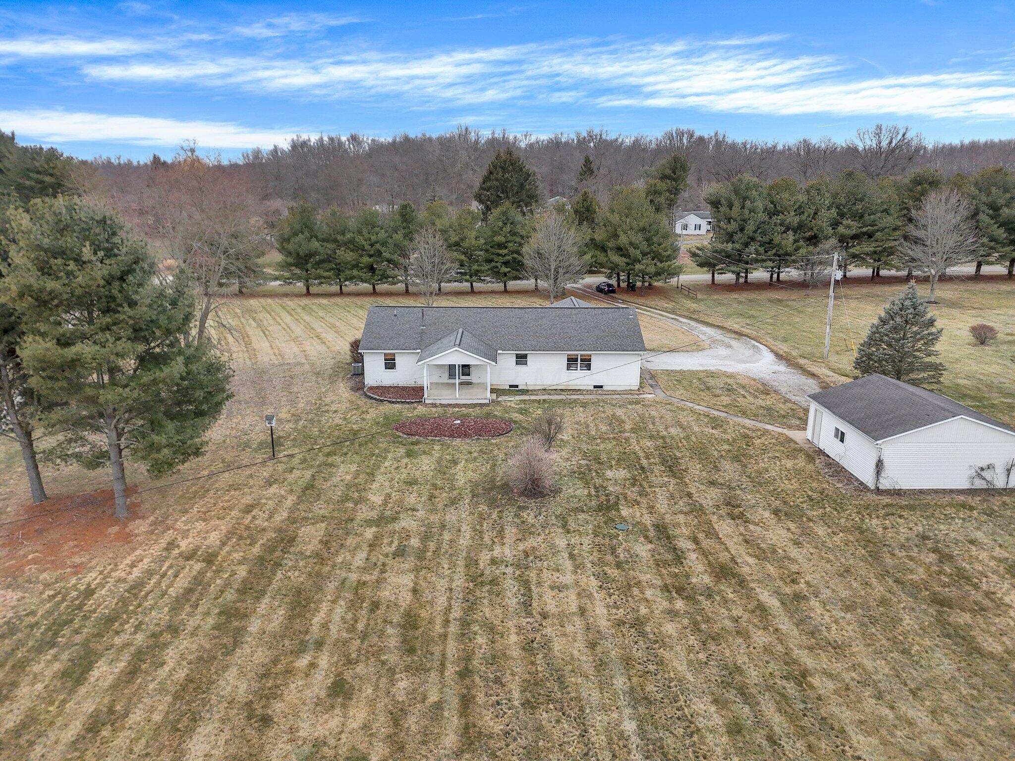 626 N County Line Road, Sunbury, Ohio image 43