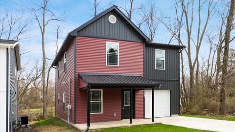 Homes For Sale - 13176 Oak Road<br/> Thornville, OH 43076