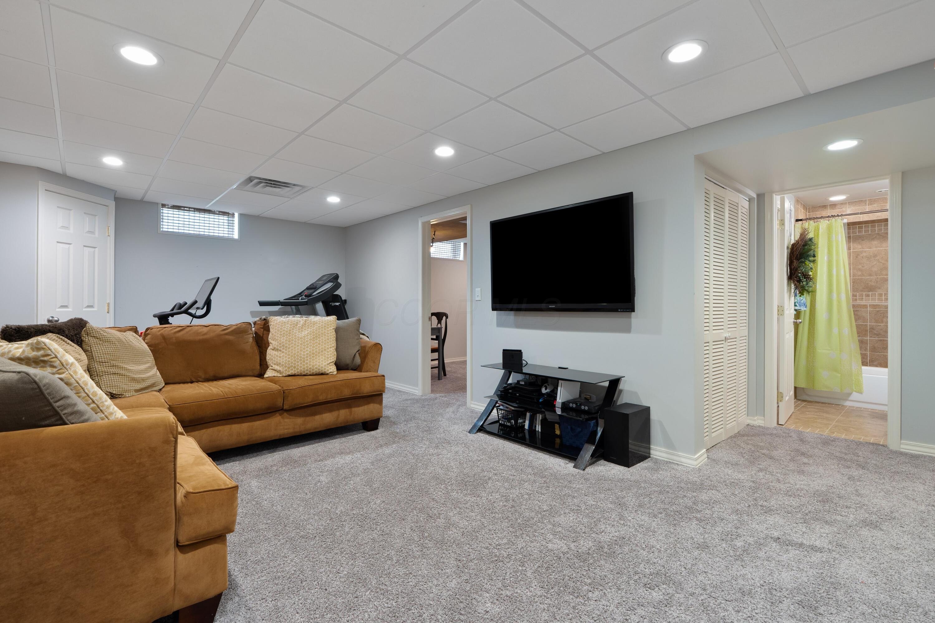6390 Morrisey Place, Dublin, Ohio image 39