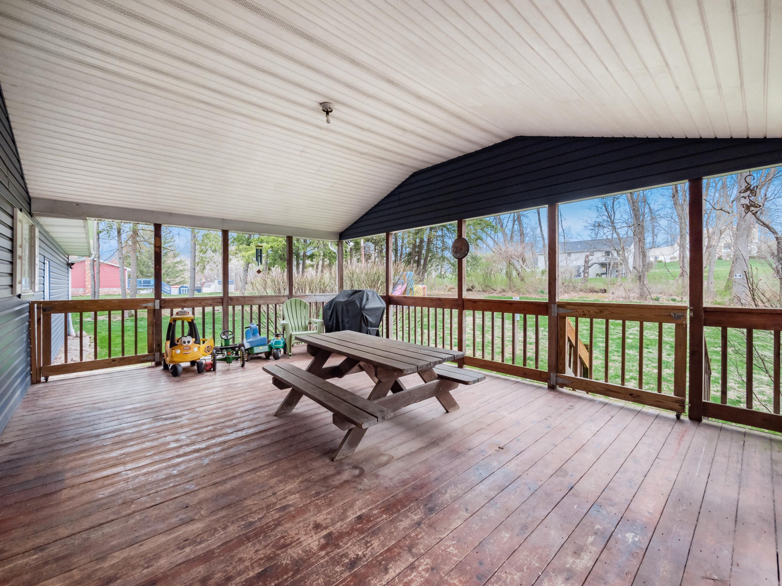 2765 N Lawndale Place, Zanesville, Ohio image 26