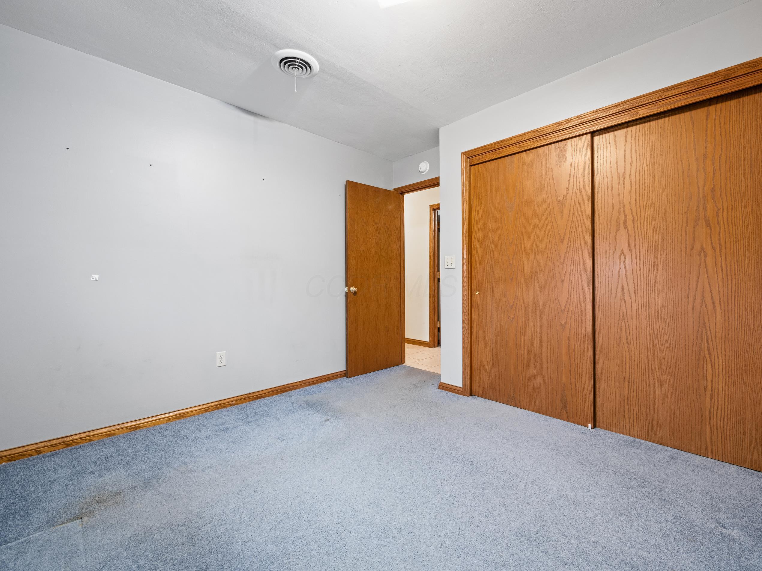 2765 N Lawndale Place, Zanesville, Ohio image 14