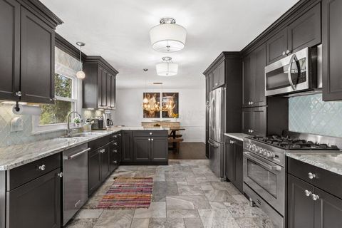 855 Clubview Boulevard S Columbus OH 43235