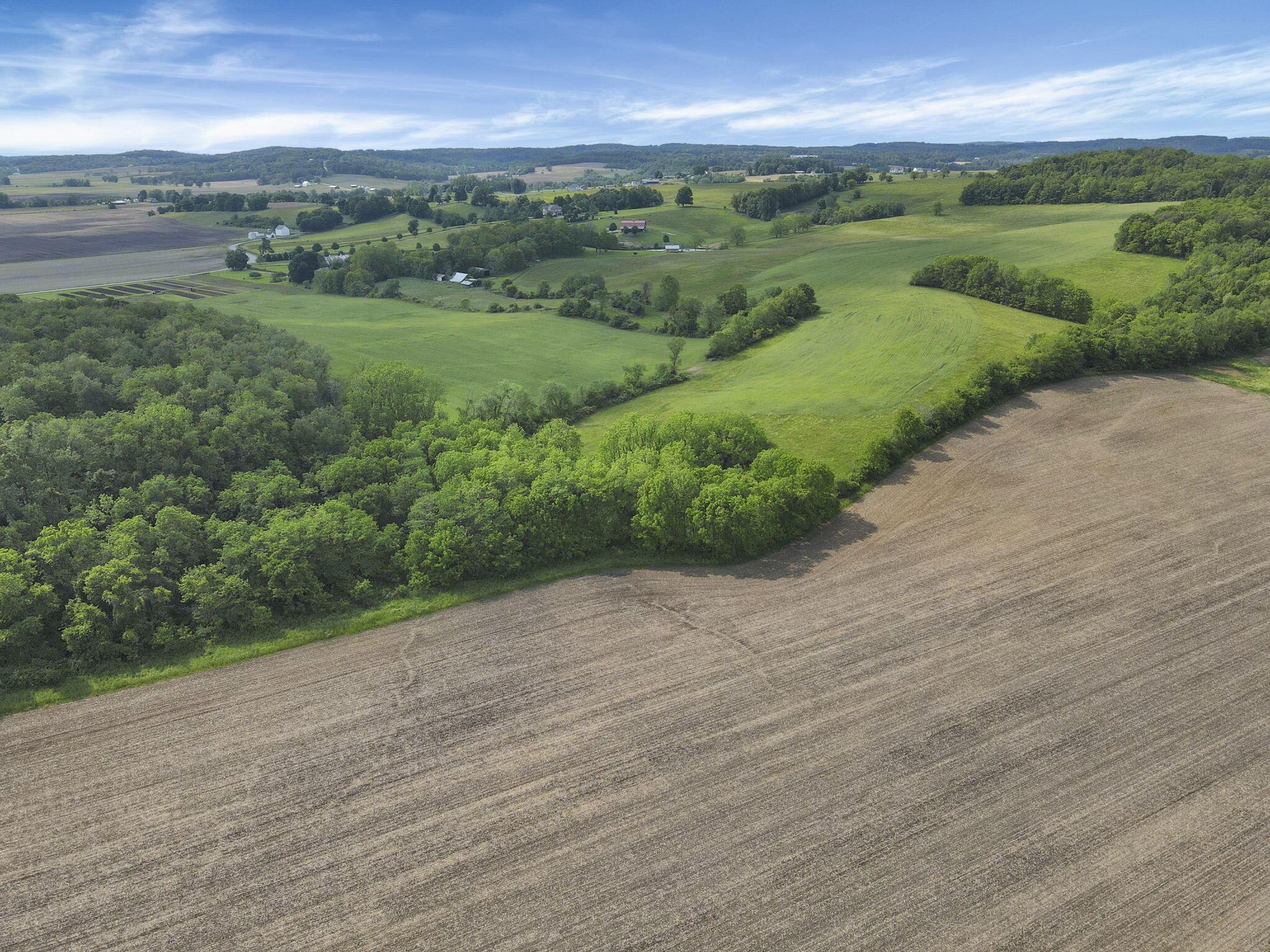 11559 Somerset Road, Thornville, Ohio image 4